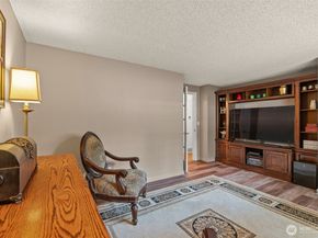 18814 75th Avenue W, Lynnwood WA 98036