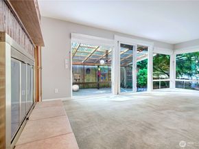 11731 Bartlett Avenue NE, Seattle WA 98125