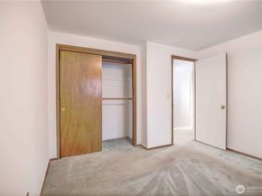 11731 Bartlett Avenue NE, Seattle WA 98125