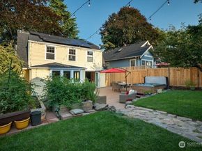 2569 4th Avenue W, Seattle WA 98119