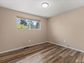 18408 63rd Pl W, Lynnwood WA 98037