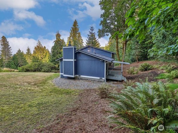 585 Mount Cedar Drive SW, Issaquah WA 98027