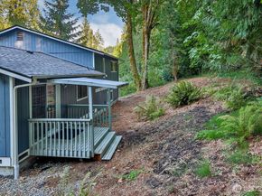 585 Mount Cedar Drive SW, Issaquah WA 98027