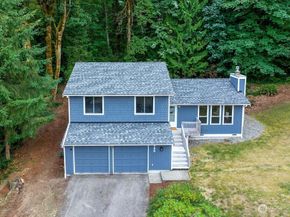 585 Mount Cedar Drive SW, Issaquah WA 98027