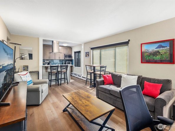 1400 Hubbell Place 1203, Seattle WA 98101