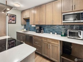 1400 Hubbell Place 1203, Seattle WA 98101
