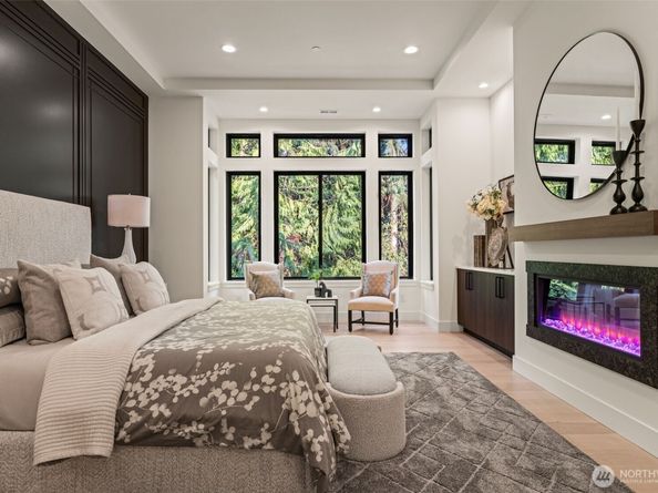 10648 Woodhaven Lane, Bellevue WA 98004