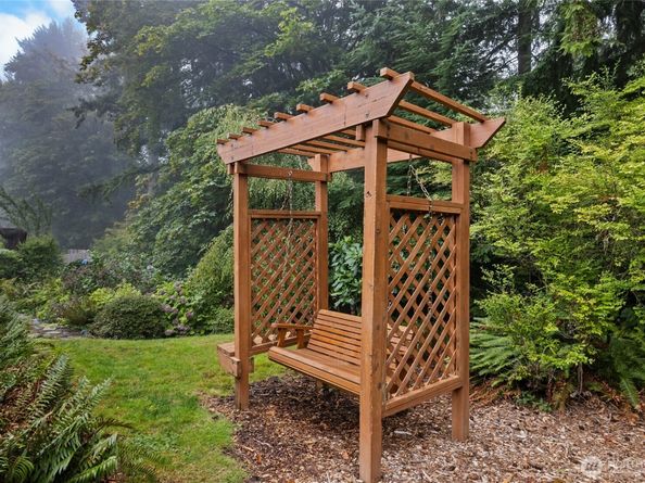 17510 163rd Place SE, Renton WA 98058