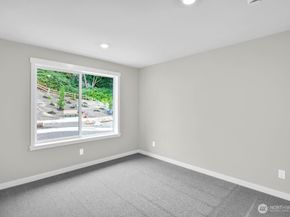 13216 NE 127th Court B, Kirkland WA 98034