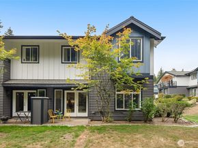 22715 4TH Avenue W 102, Bothell WA 98021