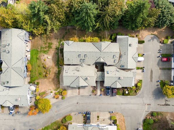 22715 4TH Avenue W 102, Bothell WA 98021