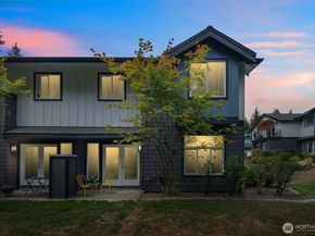 22715 4TH Avenue W 102, Bothell WA 98021