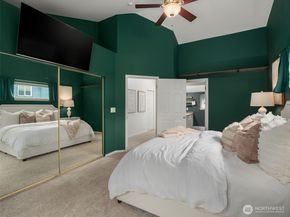 22715 4TH Avenue W 102, Bothell WA 98021