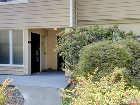 10203 47th Avenue SW A302, Seattle WA 98146