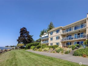 10203 47th Avenue SW A302, Seattle WA 98146