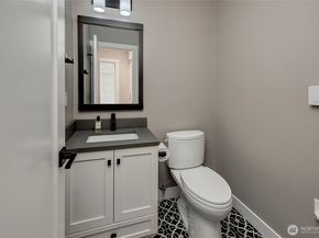 10203 47th Avenue SW A302, Seattle WA 98146