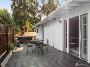19431 74th Avenue W, Lynnwood WA 98036