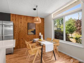 19431 74th Avenue W, Lynnwood WA 98036