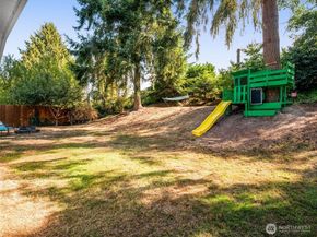 19431 74th Avenue W, Lynnwood WA 98036