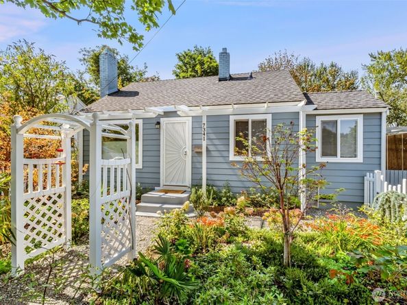 7341 16th Avenue SW, Seattle WA 98106