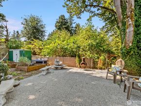 7341 16th Avenue SW, Seattle WA 98106