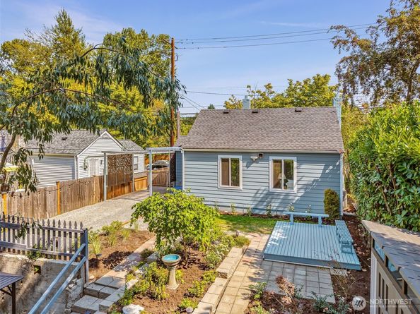 7341 16th Avenue SW, Seattle WA 98106