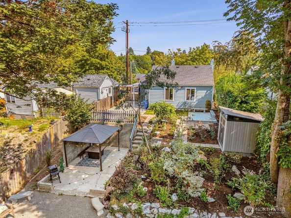 7341 16th Avenue SW, Seattle WA 98106