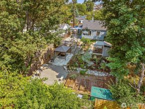 7341 16th Avenue SW, Seattle WA 98106