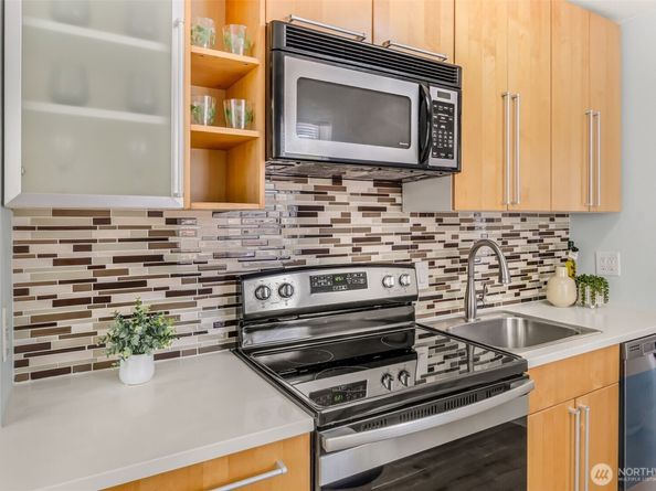 7341 16th Avenue SW, Seattle WA 98106