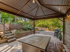 7341 16th Avenue SW, Seattle WA 98106
