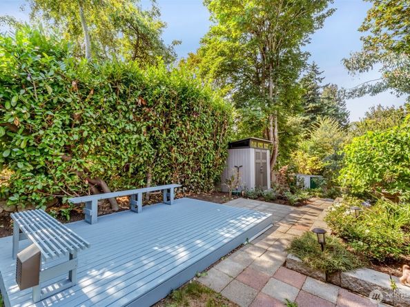 7341 16th Avenue SW, Seattle WA 98106