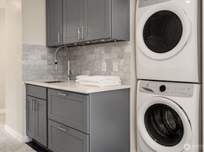 6070 Seward Park Avenue S, Seattle WA 98118