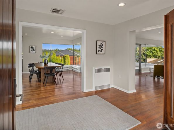 6070 Seward Park Avenue S, Seattle WA 98118