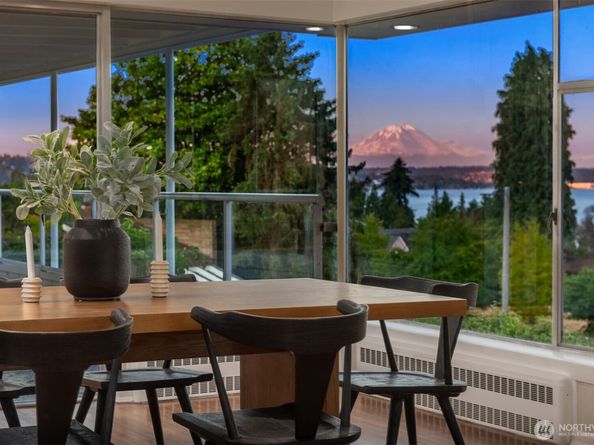 6070 Seward Park Avenue S, Seattle WA 98118