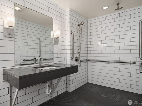 6070 Seward Park Avenue S, Seattle WA 98118