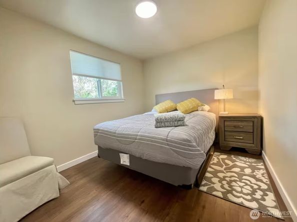 6105 S 124th St, Seattle WA 98178