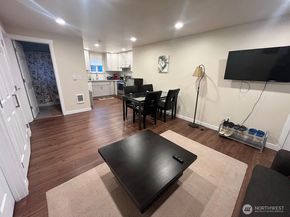 6105 S 124th St, Seattle WA 98178