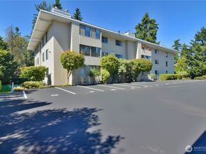 18606 52nd Avenue W 224, Lynnwood WA 98037