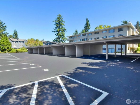 18606 52nd Avenue W 224, Lynnwood WA 98037