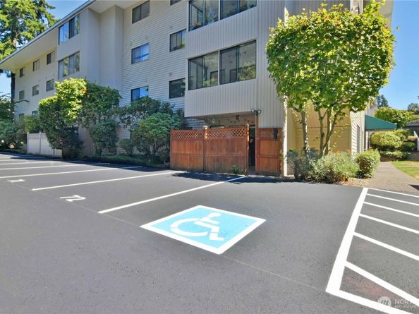 18606 52nd Avenue W 224, Lynnwood WA 98037