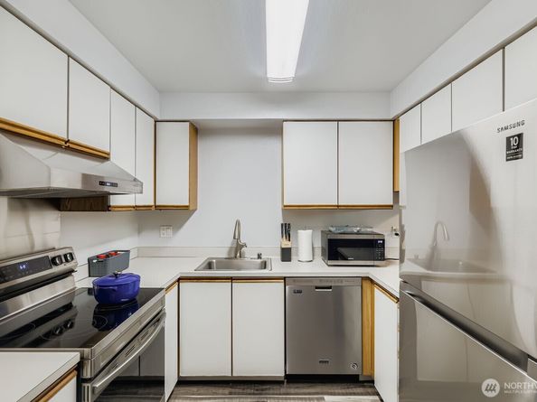 18200 73rd Ave NE A113, Kenmore WA 98028