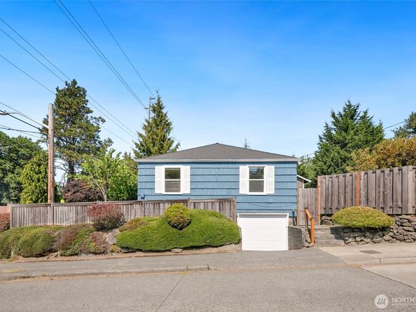 9200 5th Avenue NE, Seattle WA 98115