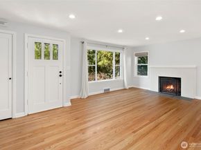 9200 5th Avenue NE, Seattle WA 98115