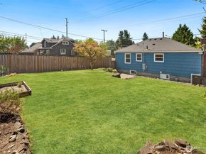 9200 5th Avenue NE, Seattle WA 98115