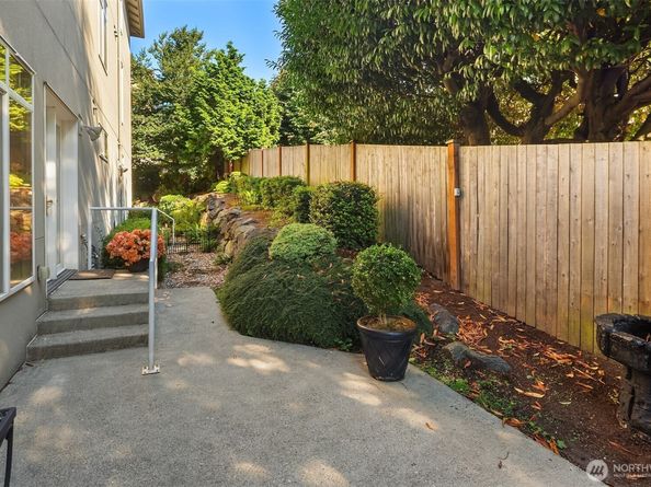 530 Walnut Street 100, Edmonds WA 98020