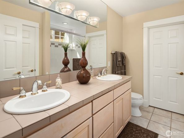 530 Walnut Street 100, Edmonds WA 98020