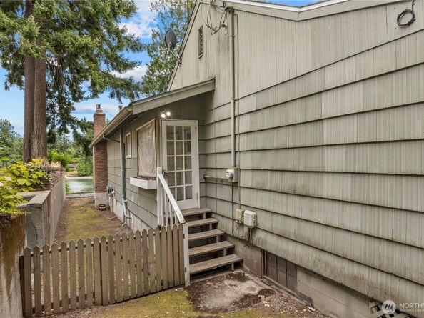 1534 Madrona Point Drive, Bremerton WA 98312