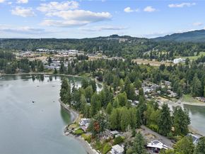 1534 Madrona Point Drive, Bremerton WA 98312