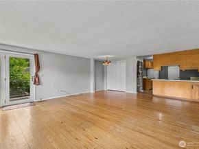 1534 Madrona Point Drive, Bremerton WA 98312