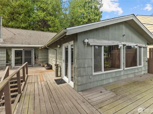1534 Madrona Point Drive, Bremerton WA 98312